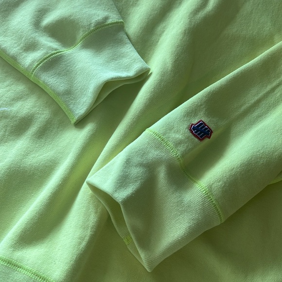 Brand  new with tags undefeated pull over sweat shirt in neon yellow - Picture 10 of 15